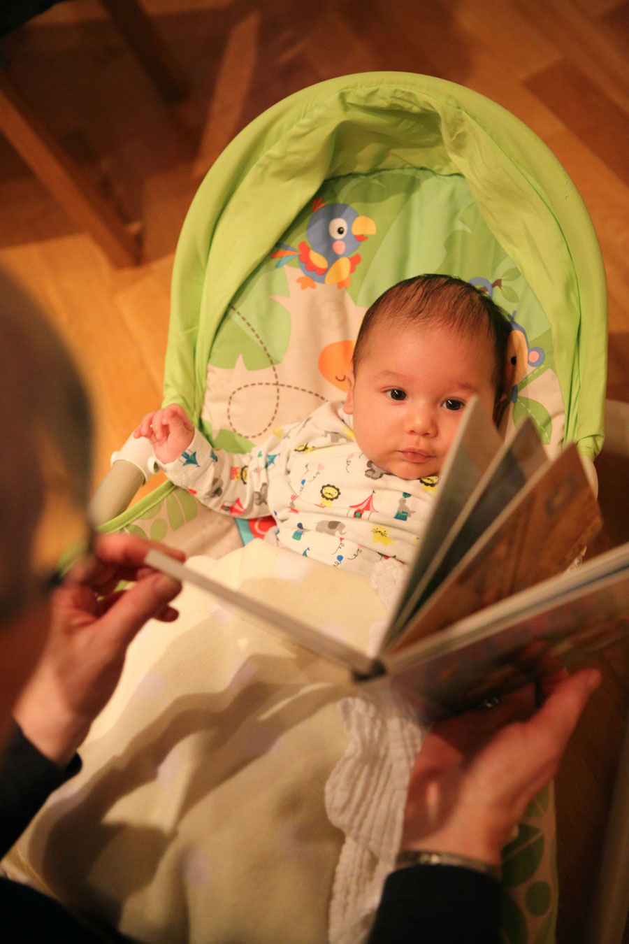 Reading with Oma